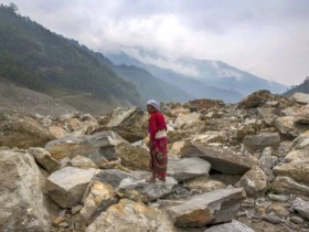 Quake heightens Nepal landslide concern